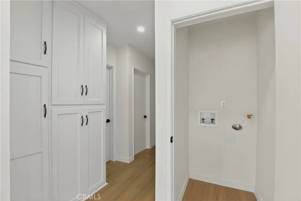 16682 E Greenhaven Covina, CA 91722