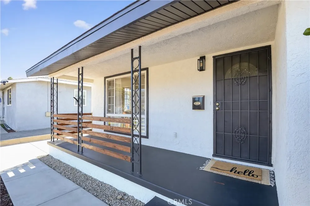 16682 E Greenhaven Covina, CA 91722