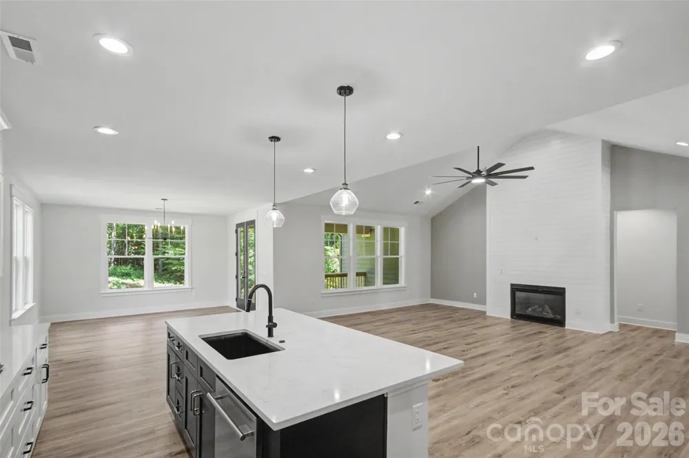 3165 Timber Run Lane Maiden, NC 28650