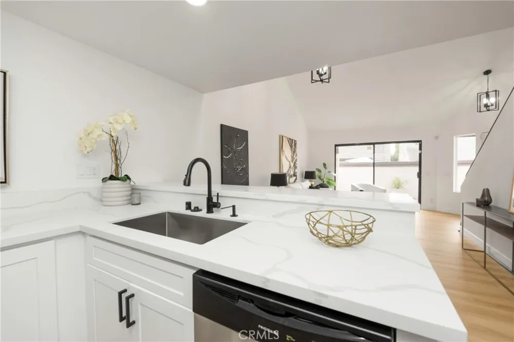 508 Imperial Ontario, CA 91764