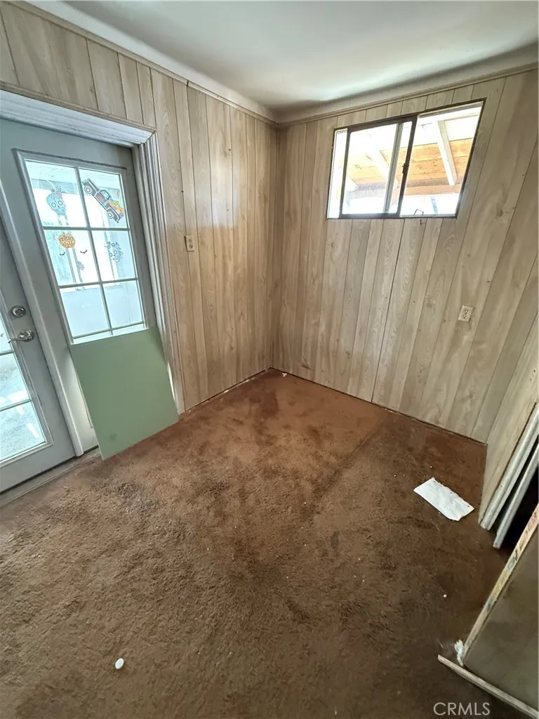 1082 S Santa Fe st Hemet, CA 92543