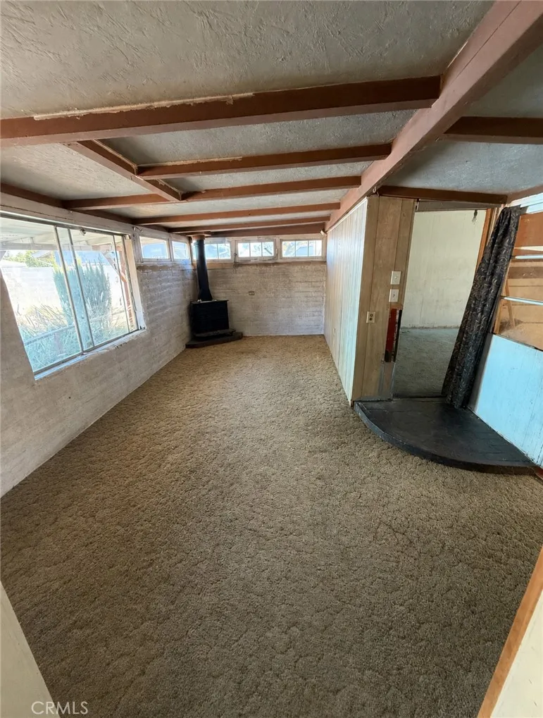 1082 S Santa Fe st Hemet, CA 92543