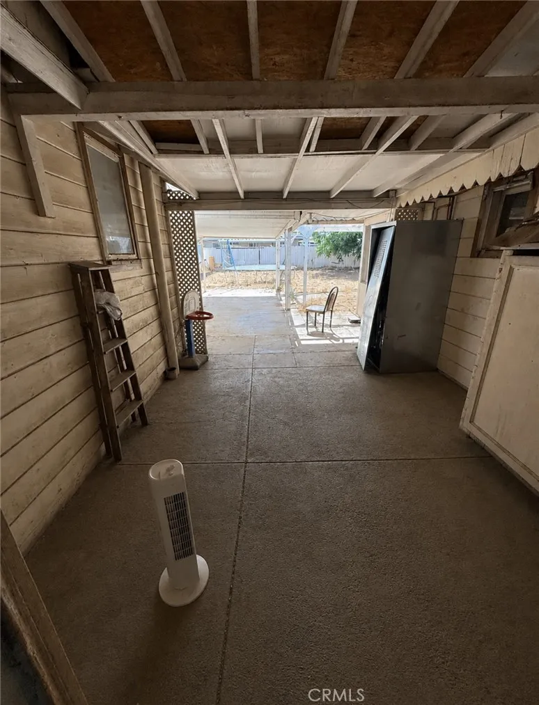 1082 S Santa Fe st Hemet, CA 92543