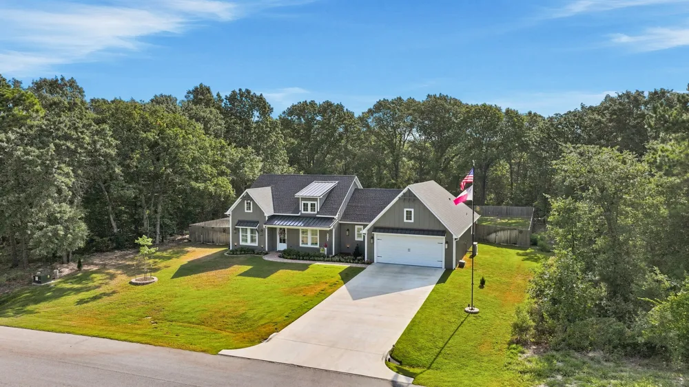 221 Private Road 6235 #2320 Mineola, TX 75773