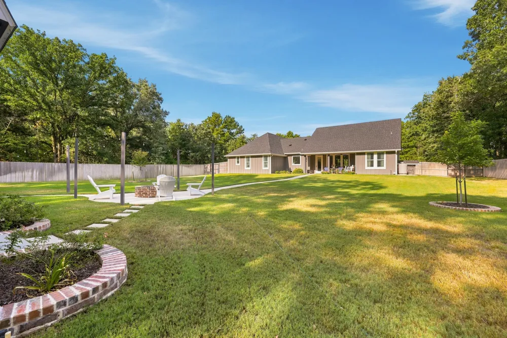 221 Private Road 6235 #2320 Mineola, TX 75773