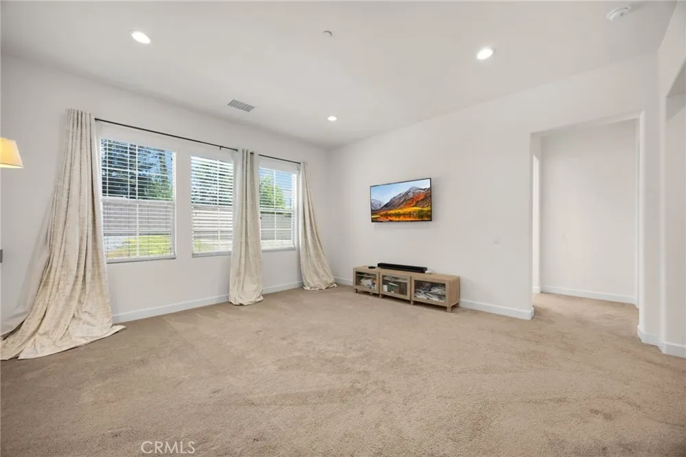 412 Conway Court Glendora, CA 91741