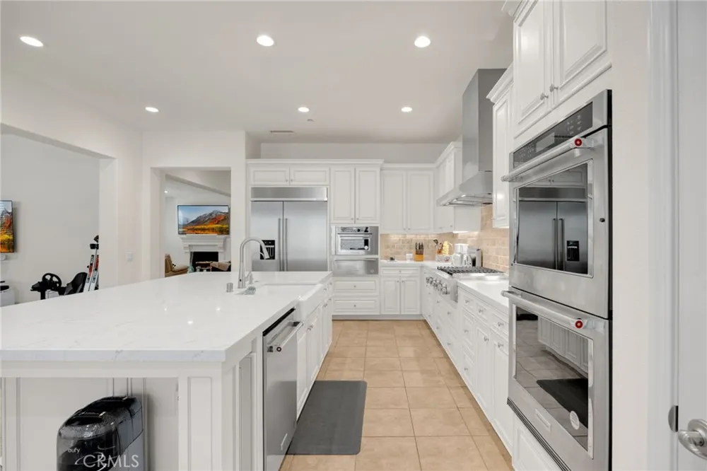 412 Conway Court Glendora, CA 91741