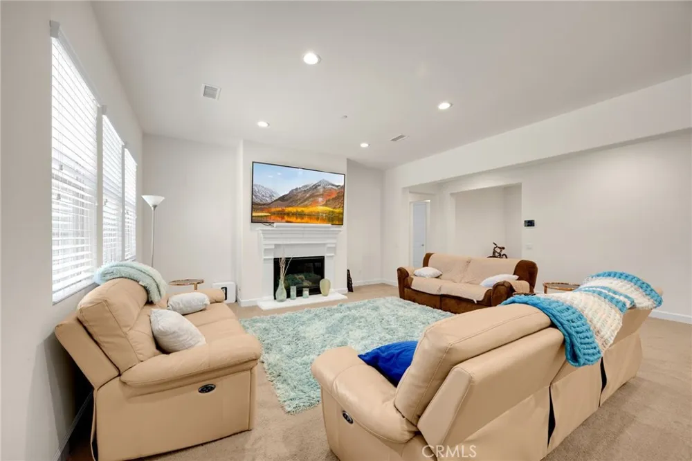 412 Conway Court Glendora, CA 91741