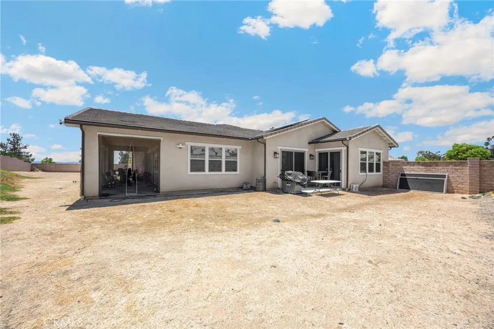 412 Conway Court Glendora, CA 91741
