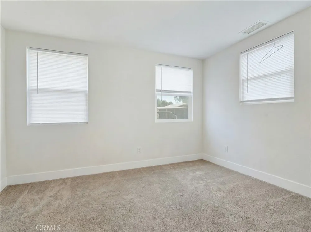 332 S Ramona Hemet, CA 92543