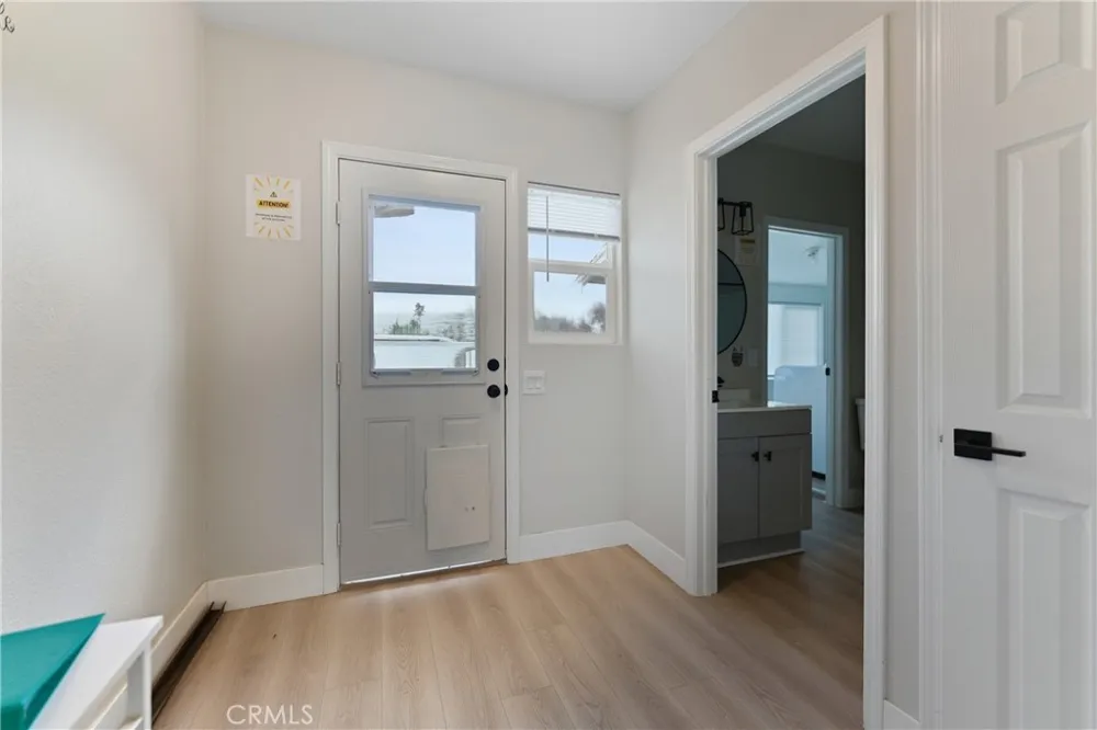 332 S Ramona Hemet, CA 92543