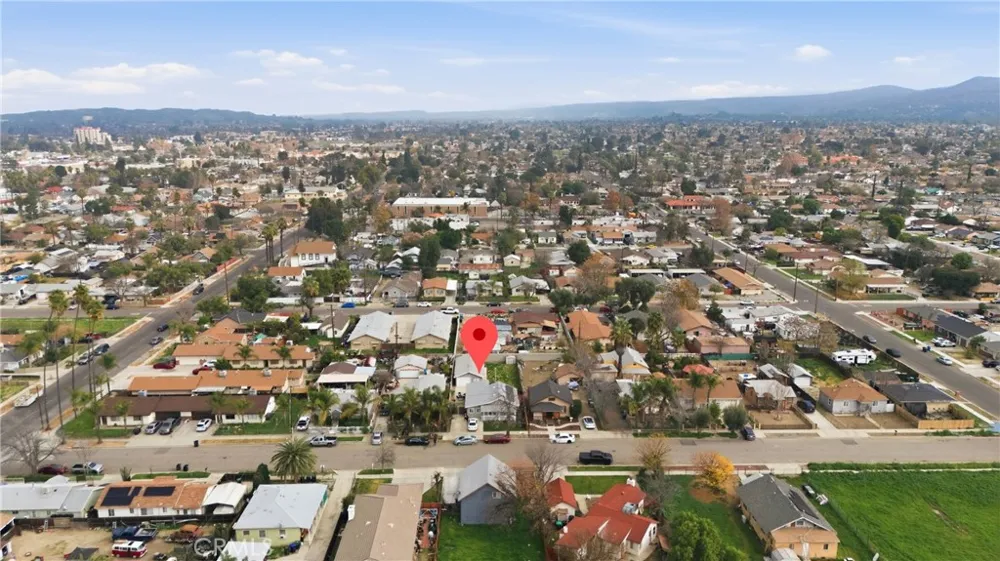 332 S Ramona Hemet, CA 92543