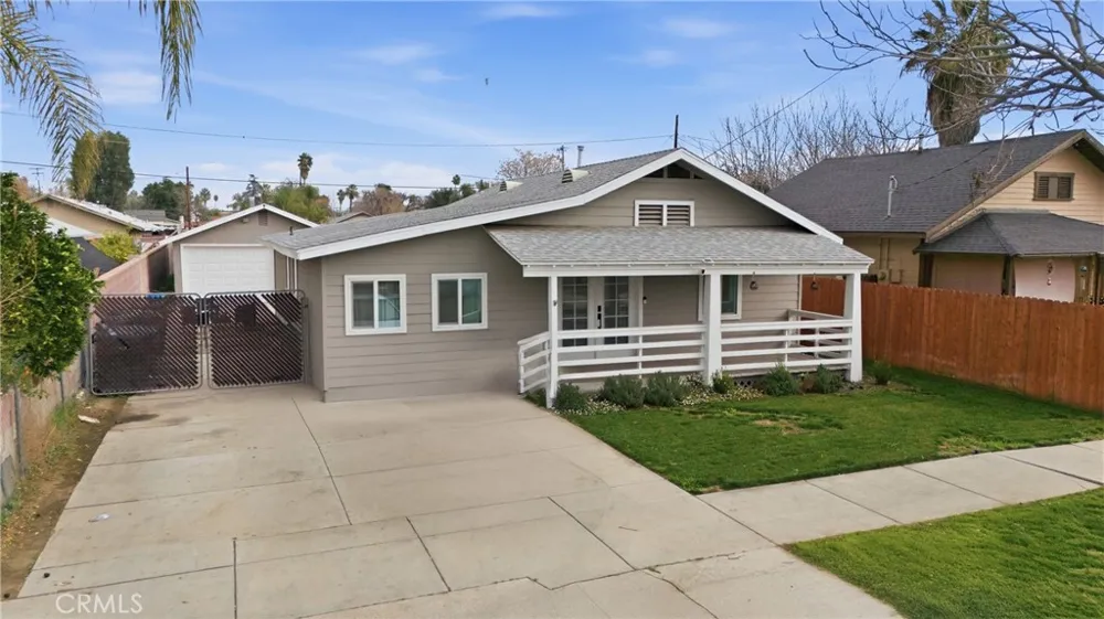332 S Ramona Hemet, CA 92543