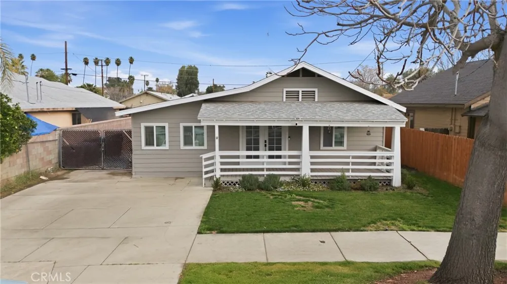 332 S Ramona Hemet, CA 92543