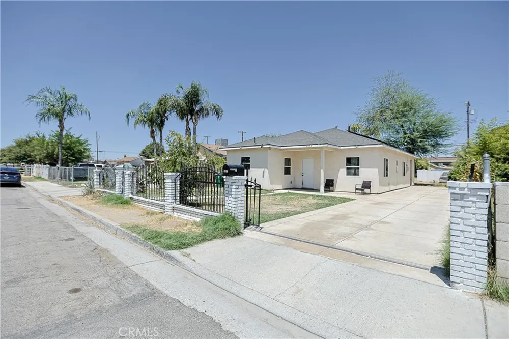 1012 Feliz Bakersfield, CA 93307