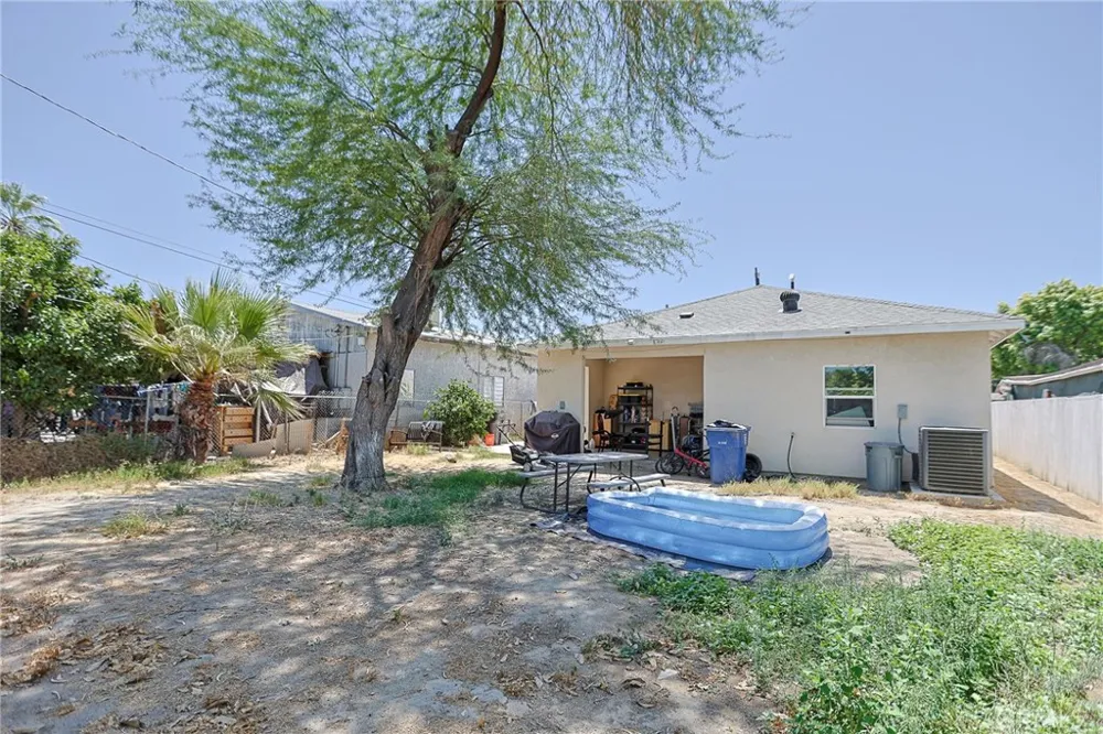 1012 Feliz Bakersfield, CA 93307