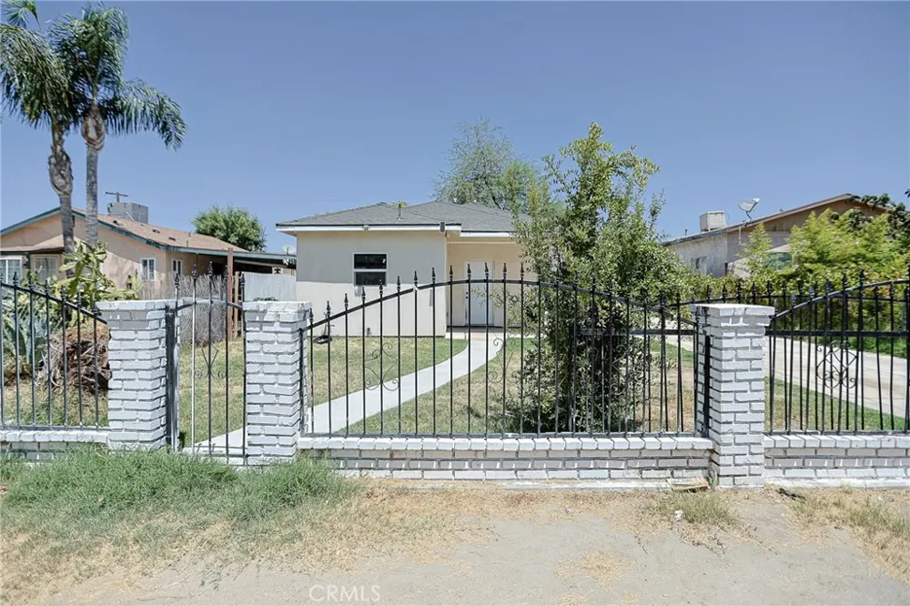 1012 Feliz Bakersfield, CA 93307
