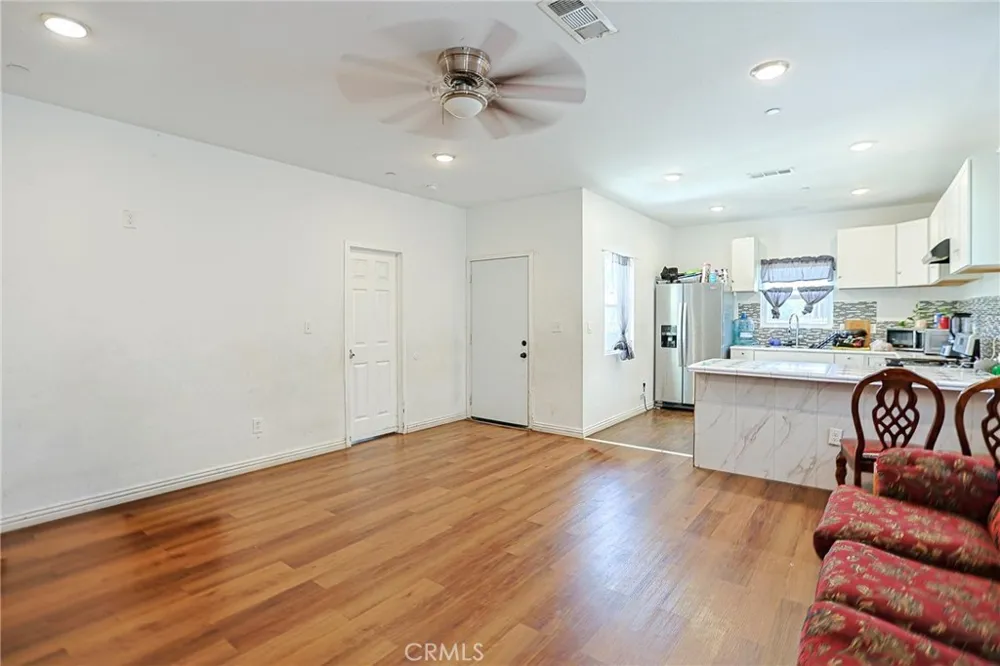 1012 Feliz Bakersfield, CA 93307