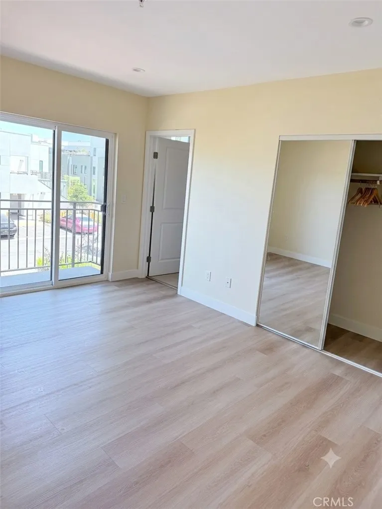 908 Lakme Avenue Wilmington, CA 90744