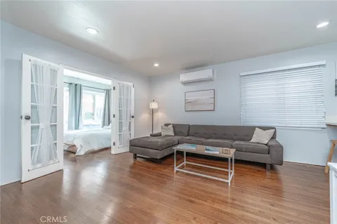 325 Cedar