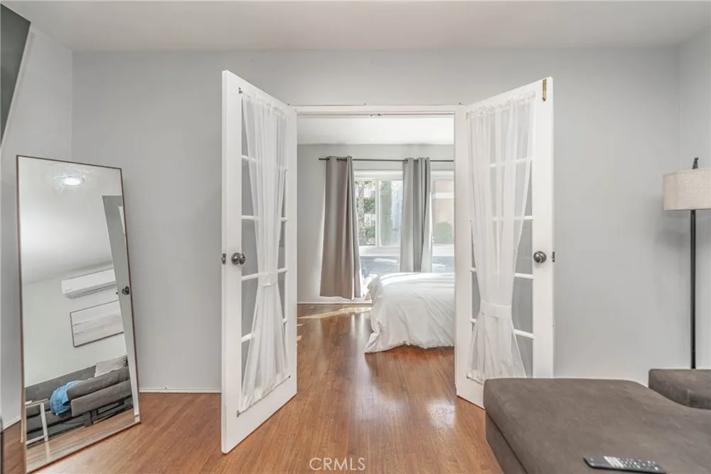 325 Cedar Long Beach, CA 90802