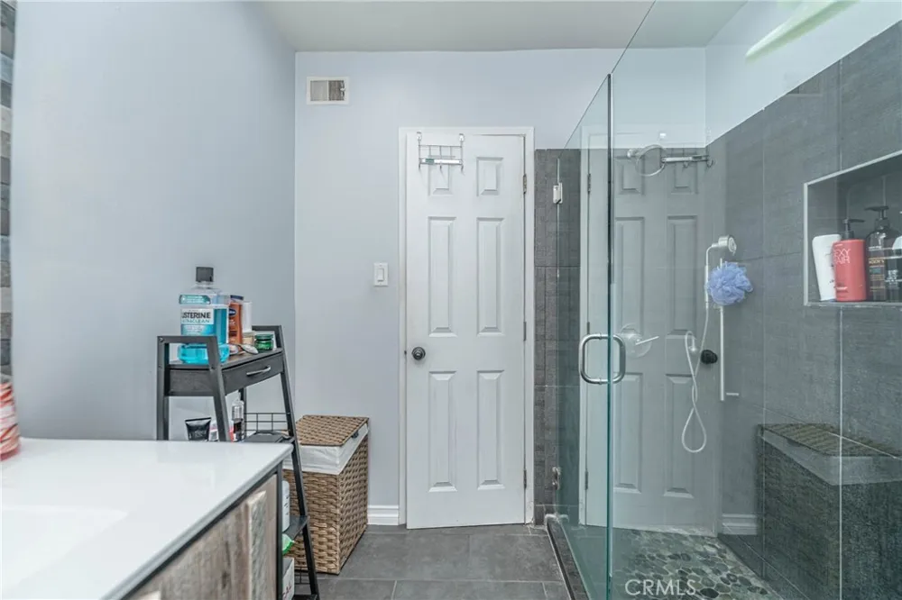 325 Cedar Long Beach, CA 90802