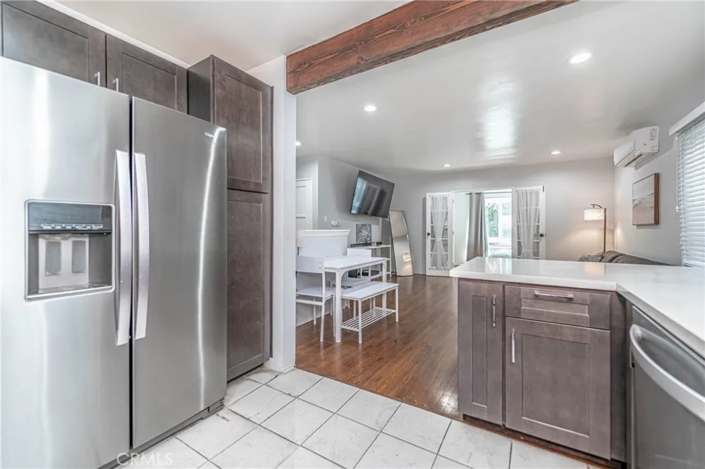 325 Cedar Long Beach, CA 90802