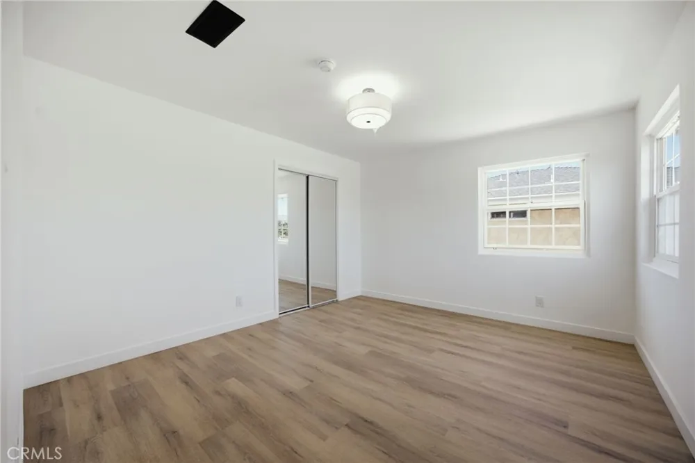2401 W 78th Inglewood, CA 90305