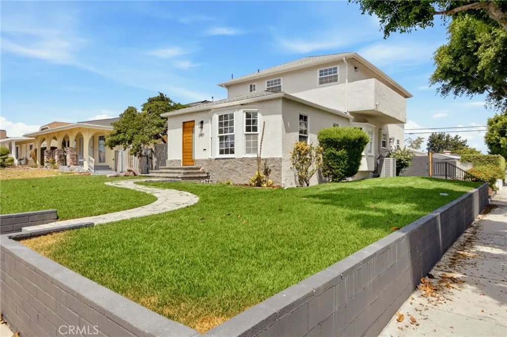 2401 W 78th Inglewood, CA 90305