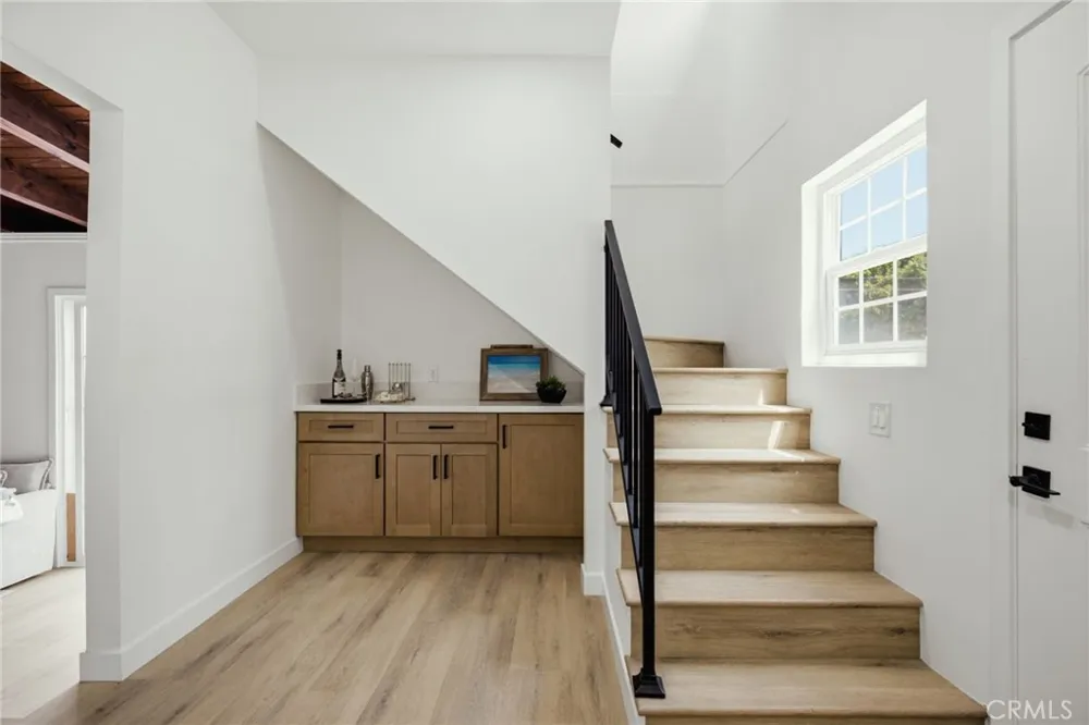 2401 W 78th Inglewood, CA 90305
