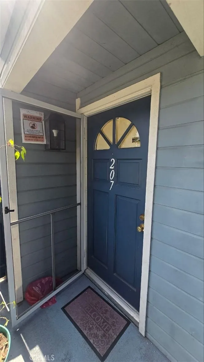 7300 Quill #207 Downey, CA 90242