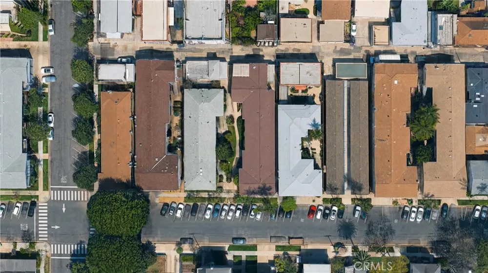 1327 E Appleton Street Long Beach, CA 90802