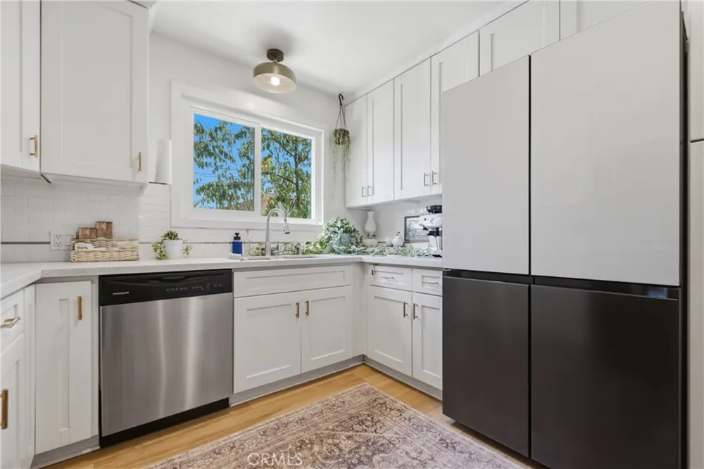 1327 E Appleton Street Long Beach, CA 90802
