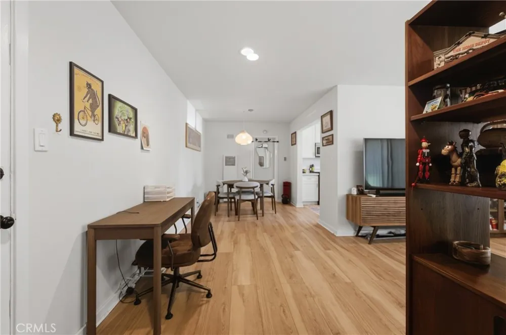 1327 E Appleton Street Long Beach, CA 90802
