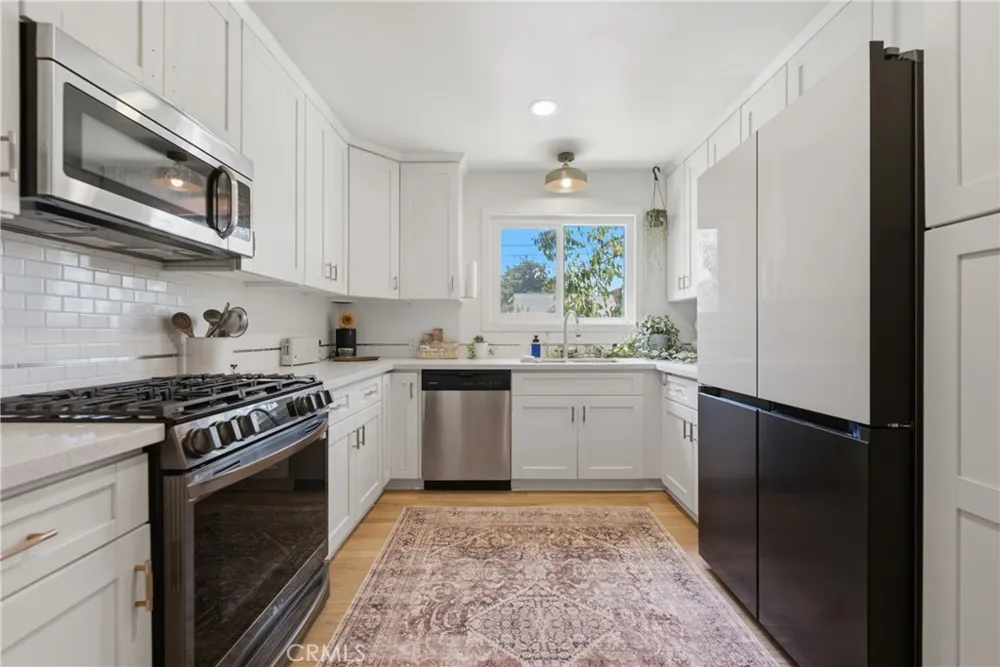 1327 E Appleton Street Long Beach, CA 90802