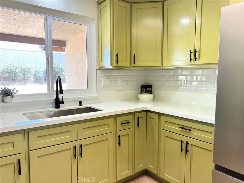 13377 Paramount Road Phelan, CA 92371