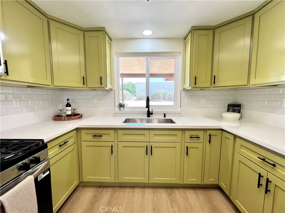 13377 Paramount Road Phelan, CA 92371