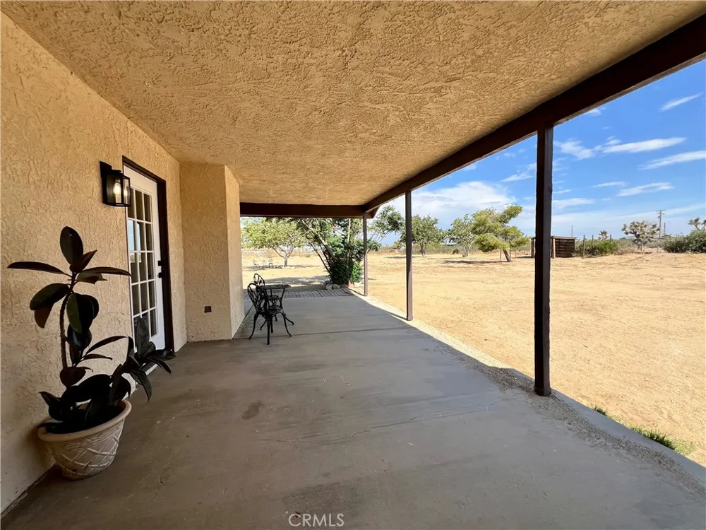 13377 Paramount Road Phelan, CA 92371