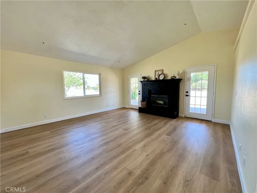 13377 Paramount Road Phelan, CA 92371