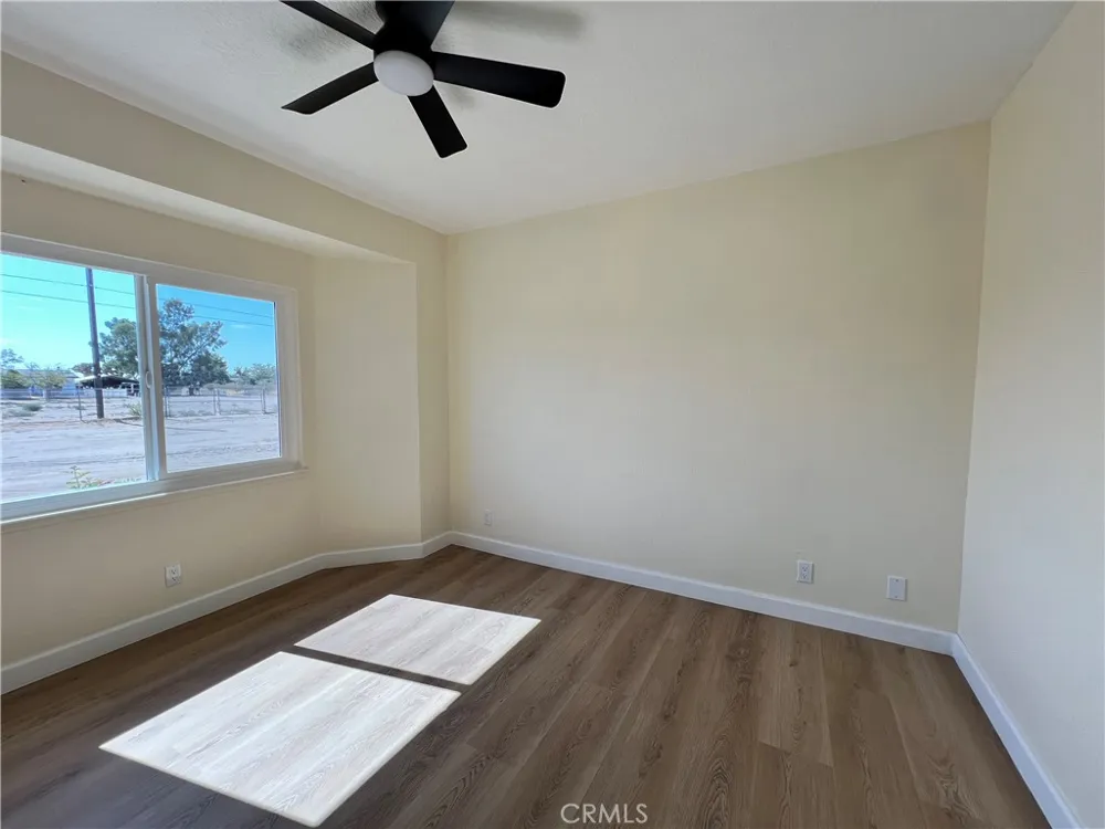 13377 Paramount Road Phelan, CA 92371