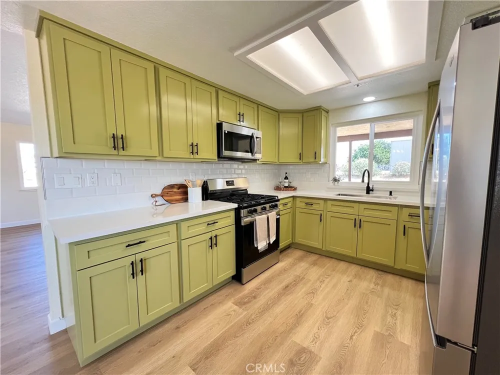 13377 Paramount Road Phelan, CA 92371