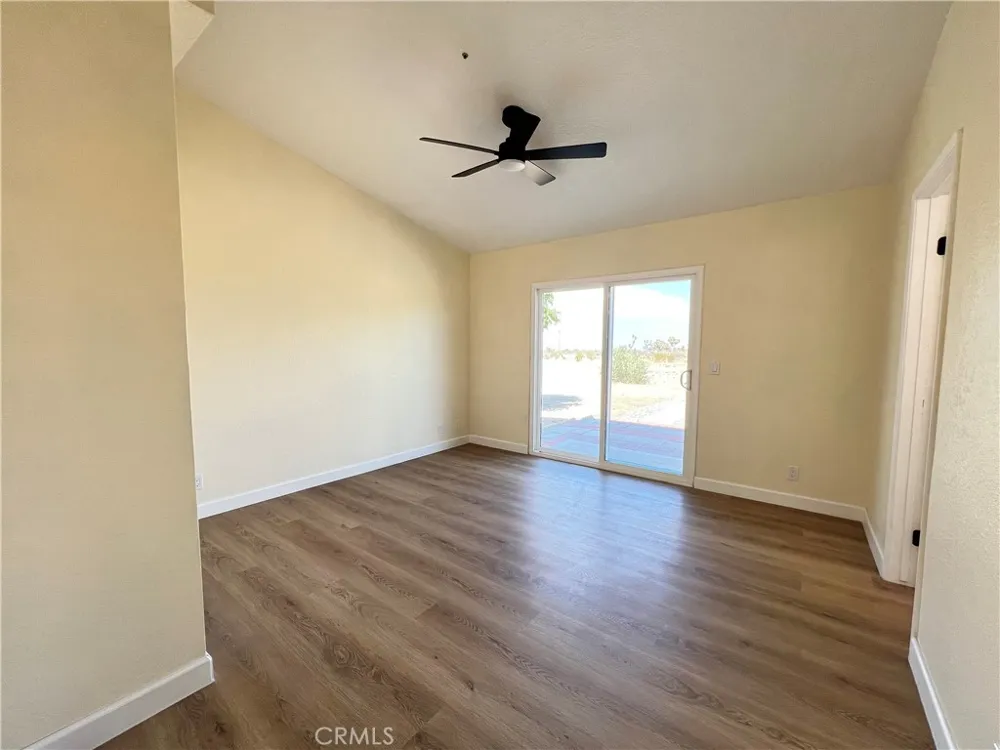 13377 Paramount Road Phelan, CA 92371