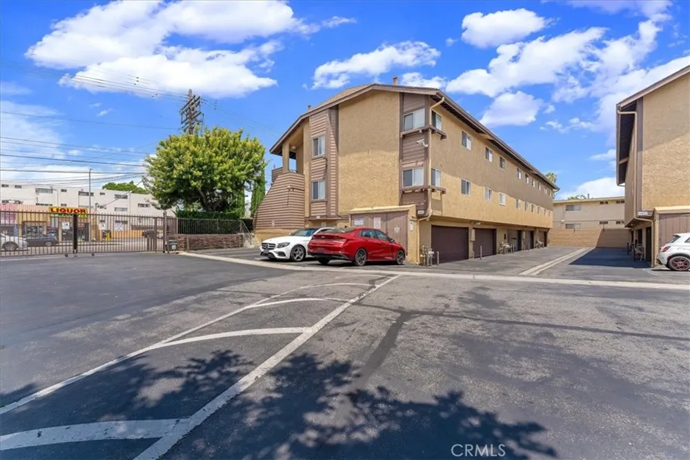 14829 Sherman #1 Van Nuys, CA 91405