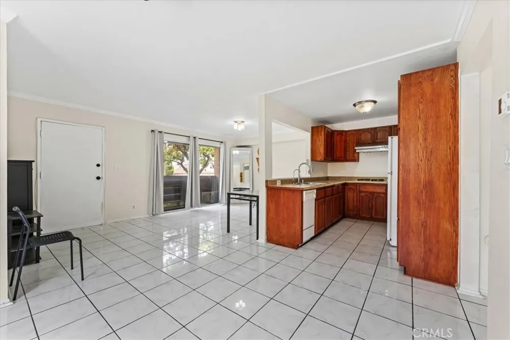14829 Sherman #1 Van Nuys, CA 91405