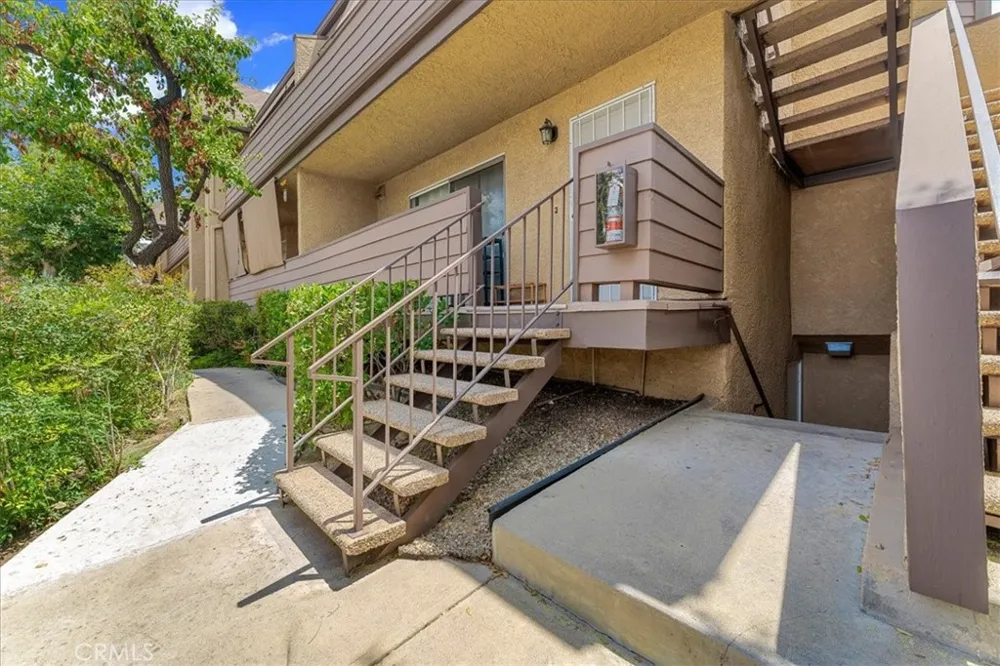 14829 Sherman #1 Van Nuys, CA 91405