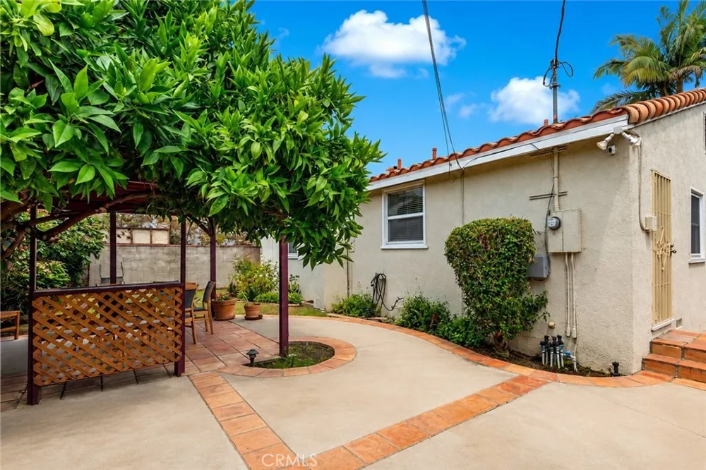 11862 Bray Culver City, CA 90230