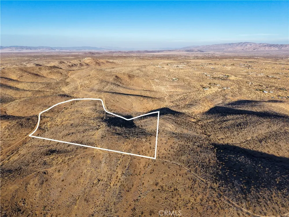 Millie Ln Landers, CA 92285