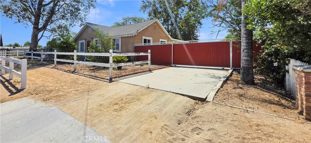 2904 2nd Norco, CA 92860
