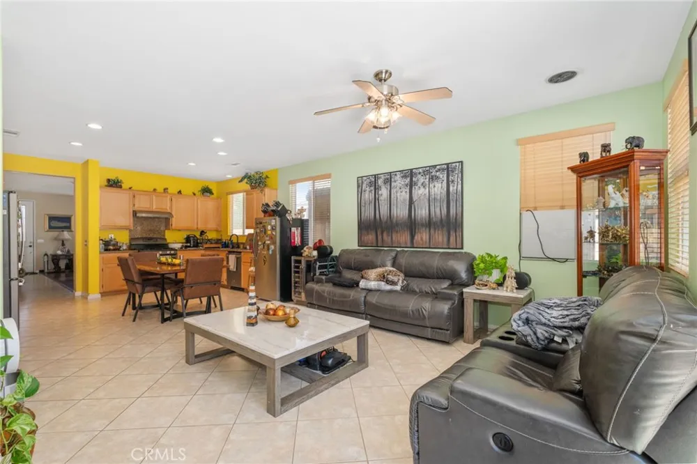 43022 Carpenter Lancaster, CA 93535