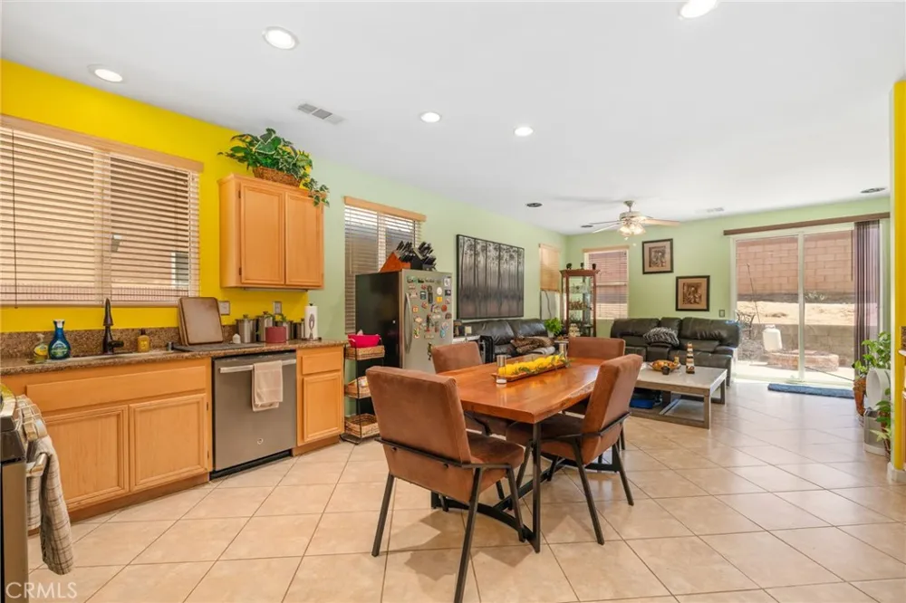 43022 Carpenter Lancaster, CA 93535